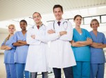 Médicos e enfermeiros