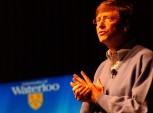 Criador da gigante da tecnologia, a Microsoft, Gates tem uma fortuna avaliada em 72 bilhões de dólares.