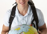 Além de matérias específicas, a grade inclui disciplinas como geografia e português.