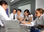 grupo de executivos em reunião.